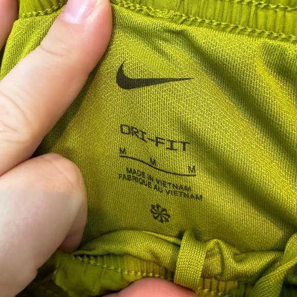 NIKE lined tempo running shorts size M - Picture 5 of 6